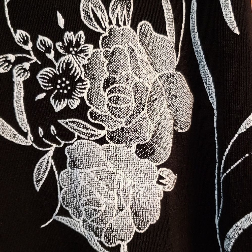 Stunning 2 Pc. Floor Length Floral Skirt and Top - Ladies Sz M - Picture 8 of 8